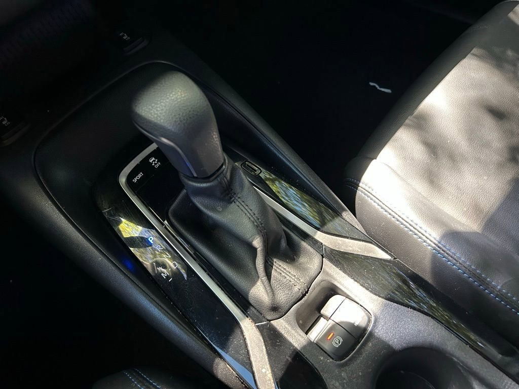 Used 2022 Toyota Corolla XSE image 26