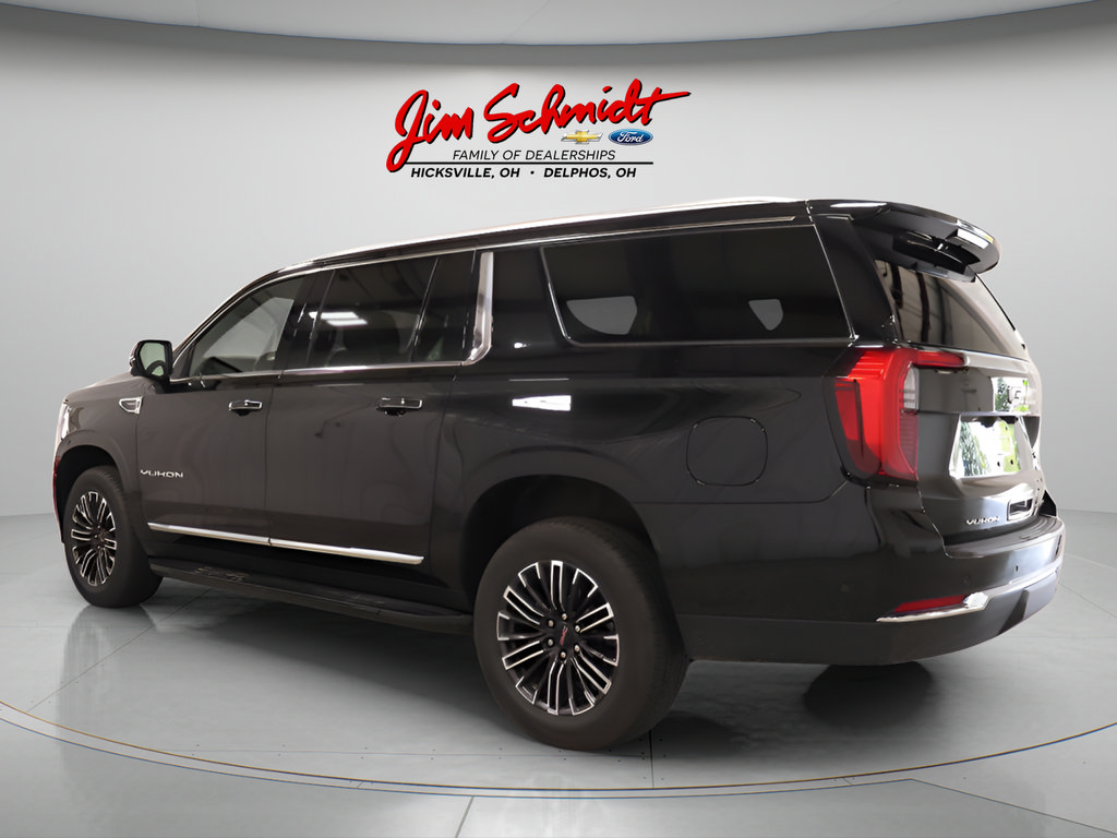 Used 2025 GMC Yukon XL Elevation AWD/4WD image 3