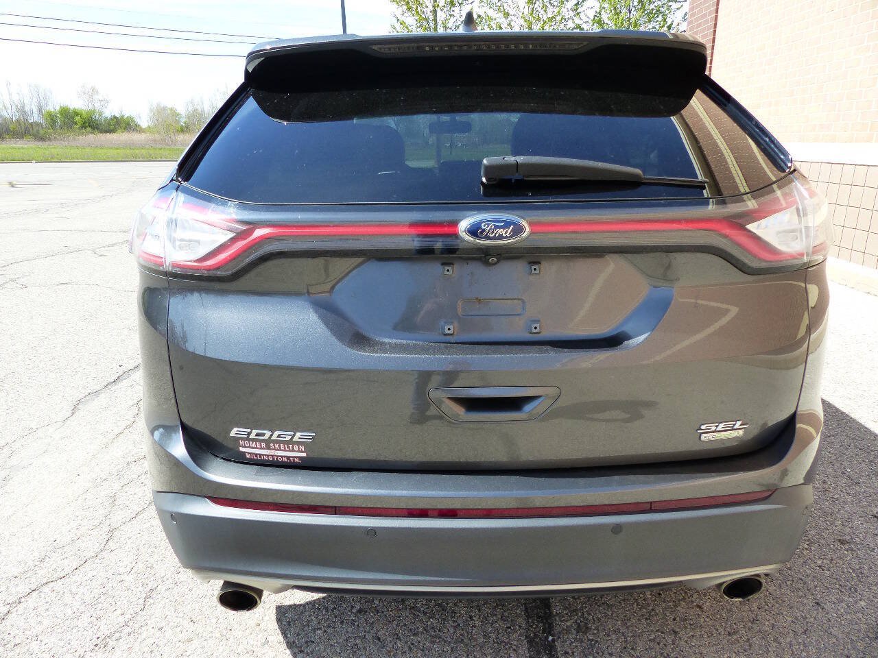 Used 2018 Ford Edge SEL w/ Equipment Group 201A FWD image 9