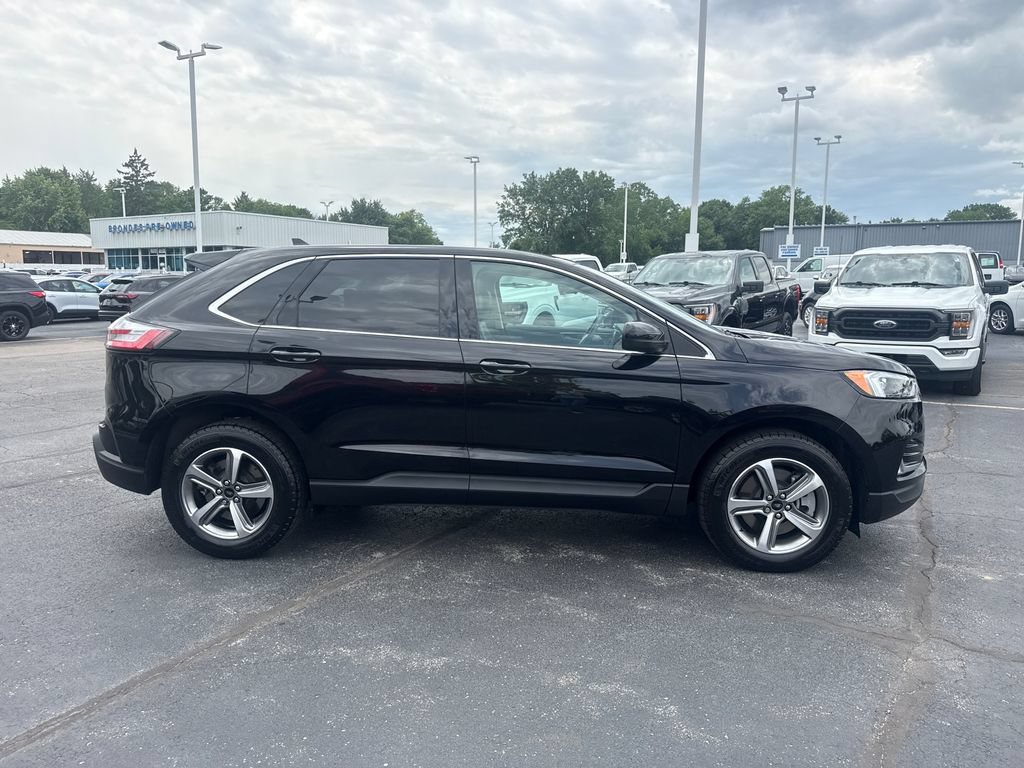 Used 2024 Ford Edge SEL w/ Convenience Package AWD/4WD image 6
