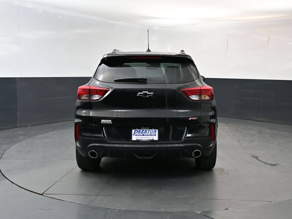Used 2023 Chevrolet TrailBlazer RS w/ Sun and Liftgate Package AWD/4WD image 4