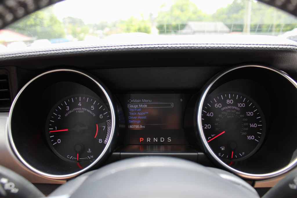 Used 2020 Ford Mustang Premium RWD image 19