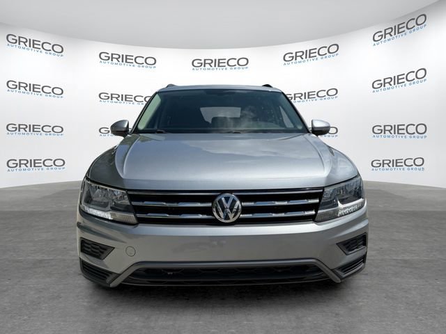 Used 2019 Volkswagen Tiguan SE w/ Panoramic Sunroof Package FWD image 2