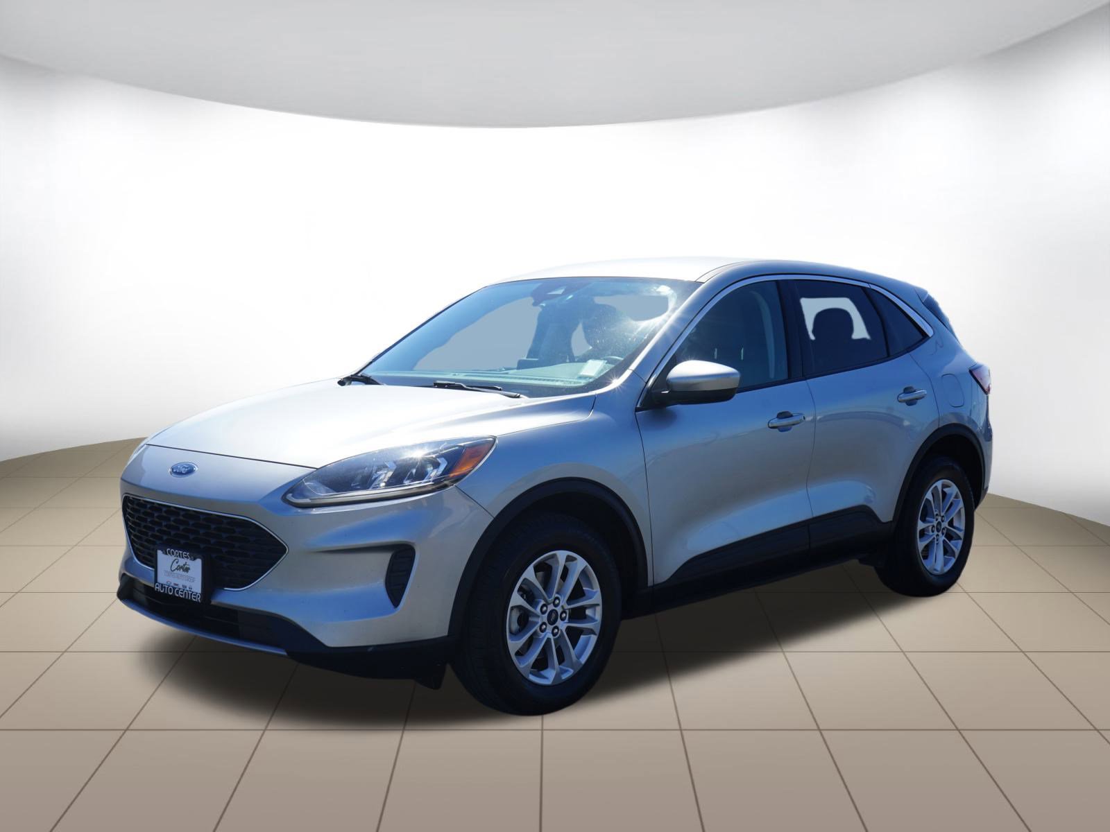 Used 2021 Ford Escape SE image 3