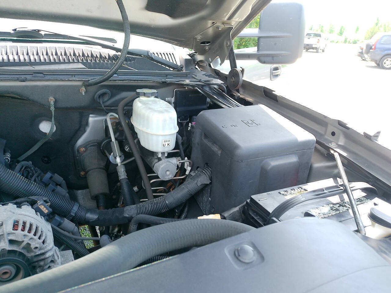 Used 2006 Chevrolet Silverado 2500 W/T w/ Skid Plate Package AWD/4WD image 29
