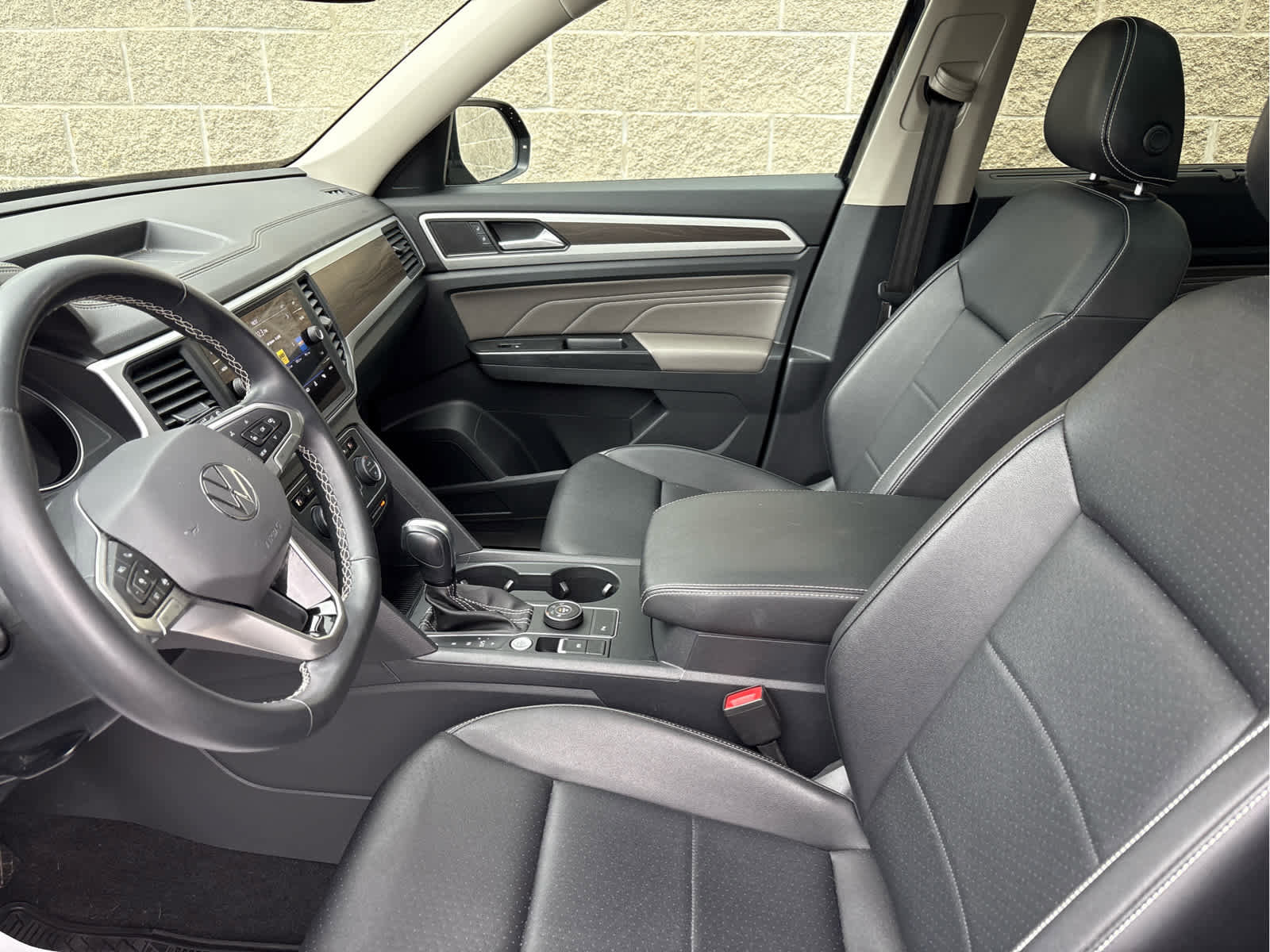 Used 2021 Volkswagen Atlas SE image 13