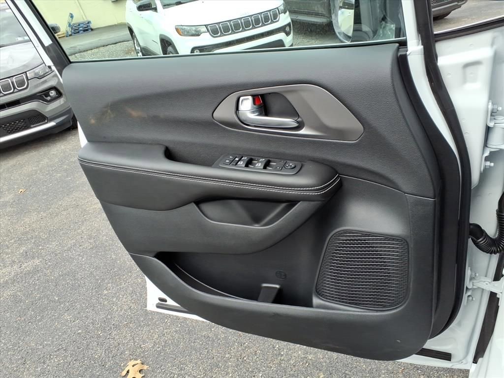 New 2026 Chrysler Voyager LX FWD image 14
