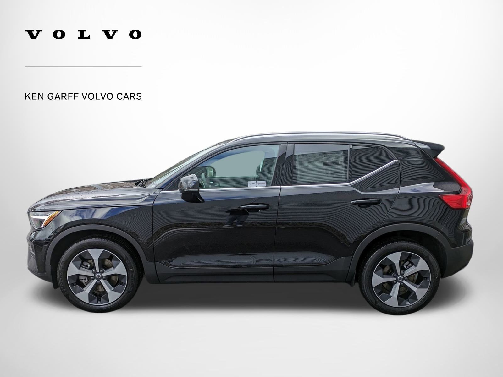 New 2025 Volvo XC40 B5 Core w/ Protection Package Premier image 7