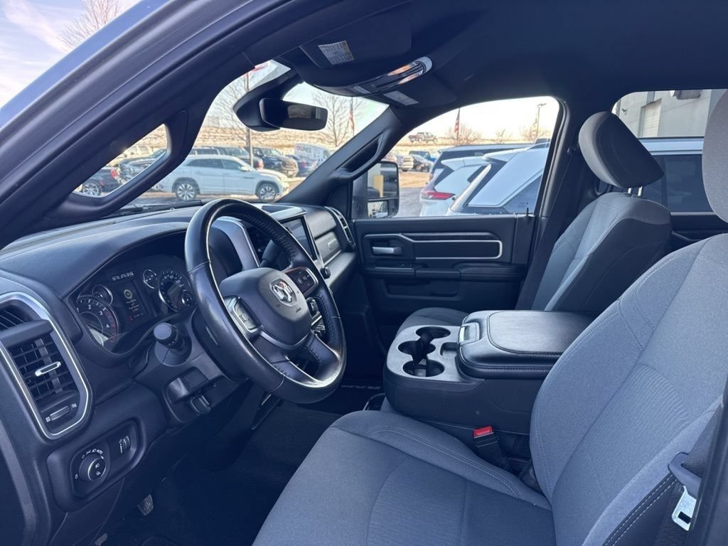 Used 2024 RAM 3500 Big Horn AWD/4WD image 15
