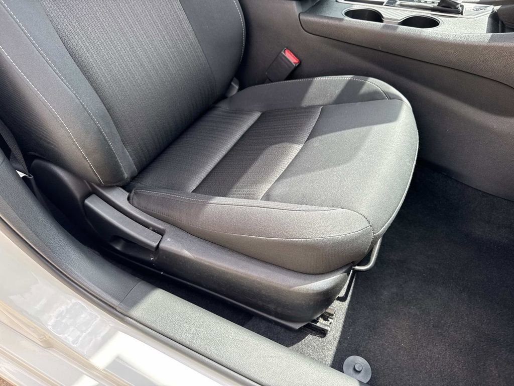 Used 2025 Nissan Altima 2.5 SV FWD image 24