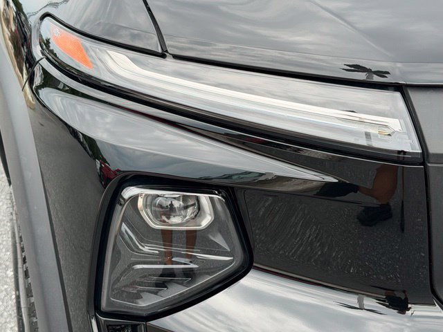 Certified 2026 Chevrolet Silverado EV W/T w/ LPO, Custom Package AWD/4WD image 17