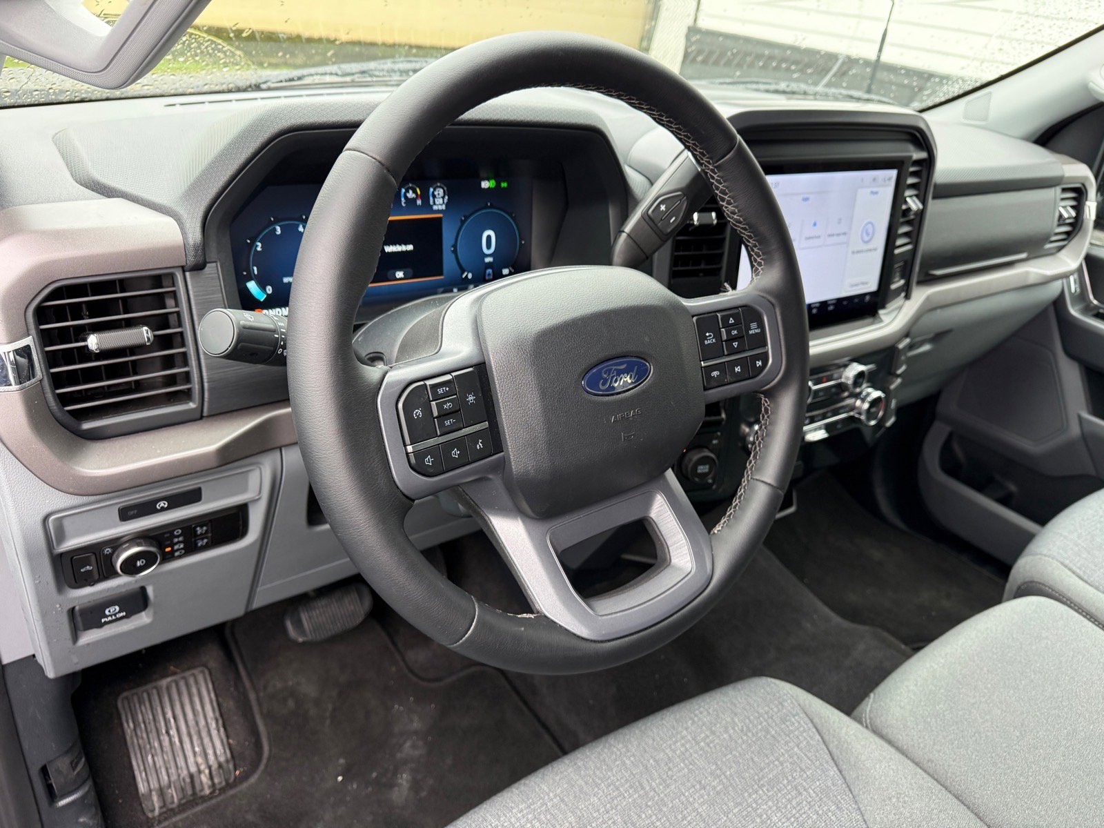 Used 2025 Ford F150 XLT w/ Equipment Group 301A Standard image 18