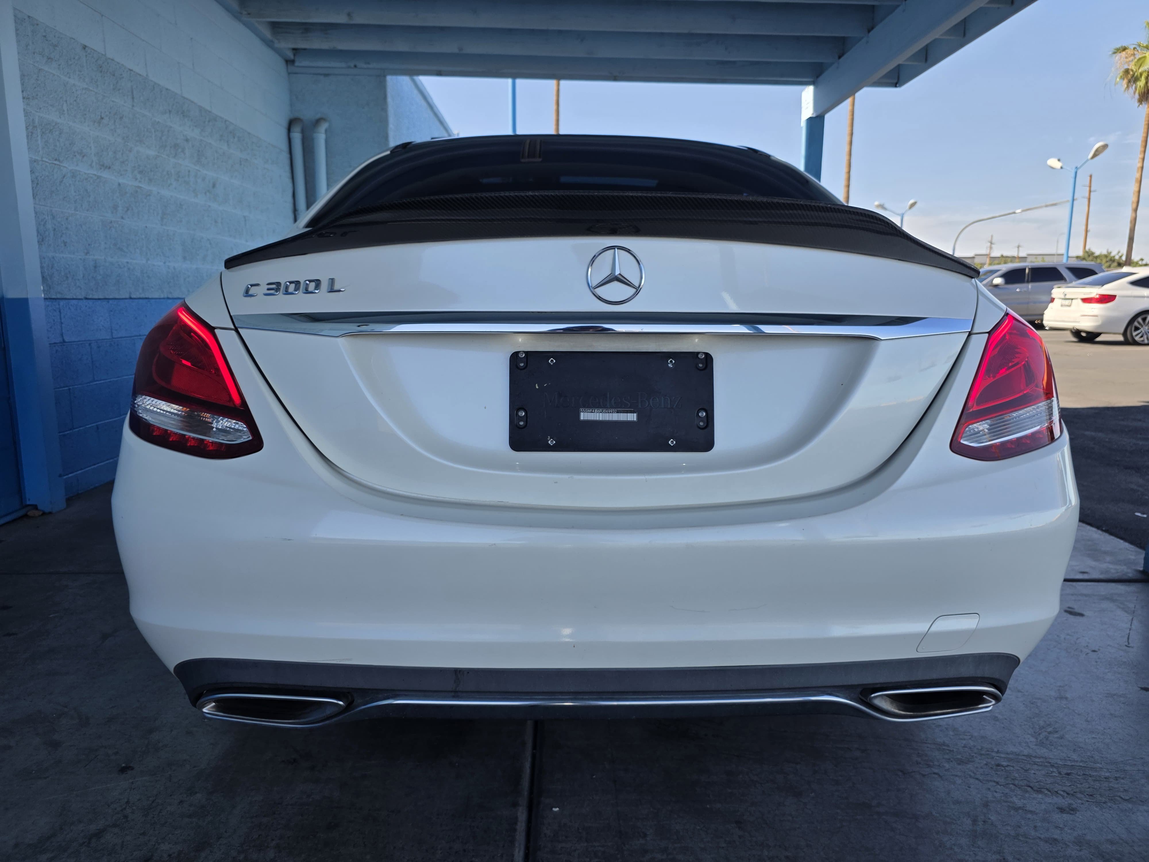Used 2015 Mercedes-Benz C 300 Sedan image 4