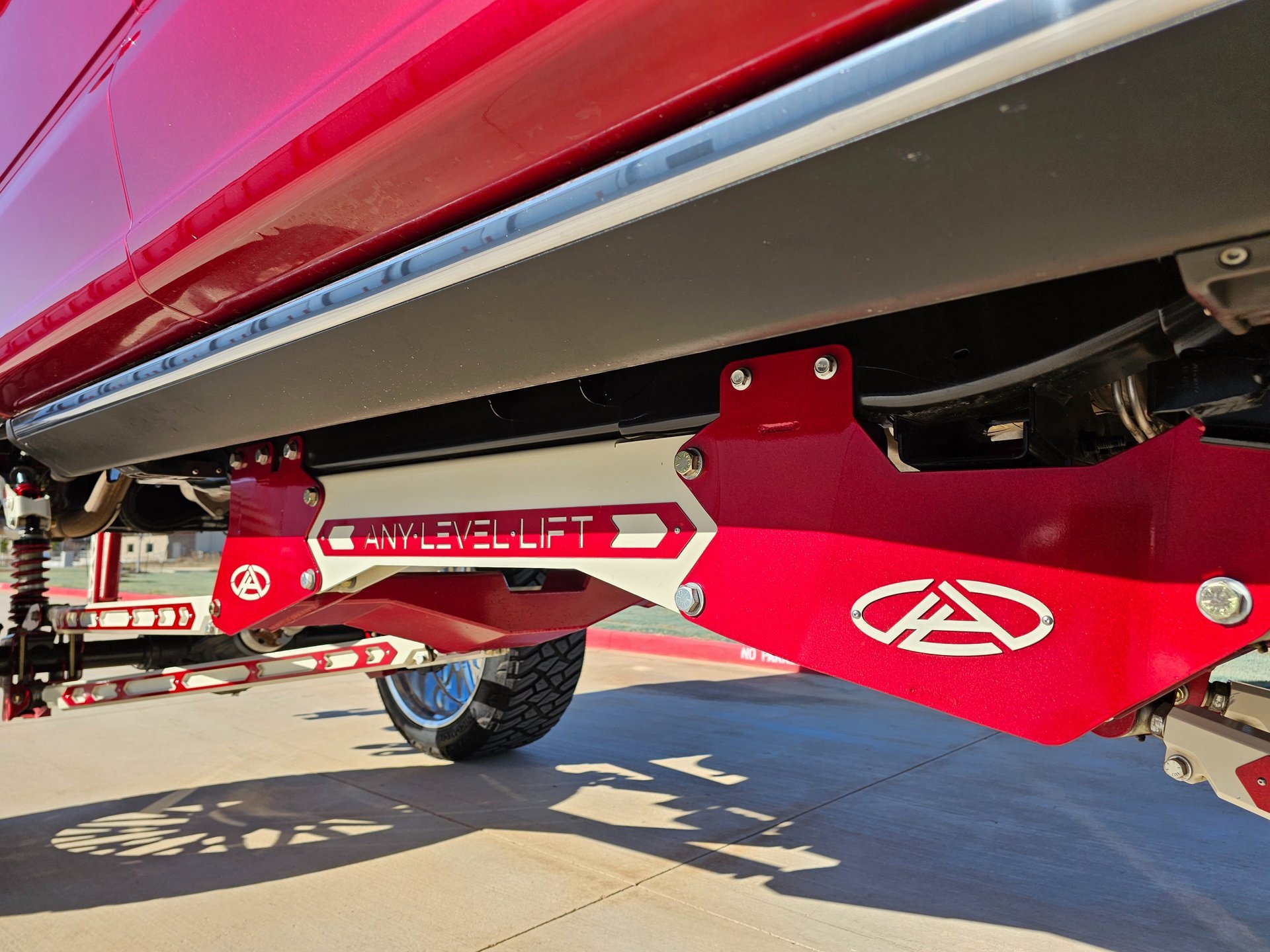 Used 2025 Ford F250 Platinum w/ FX4 Off-Road Package image 33