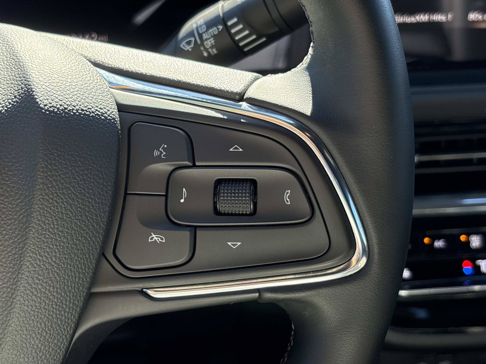 Used 2025 Buick Envista Avenir FWD image 19
