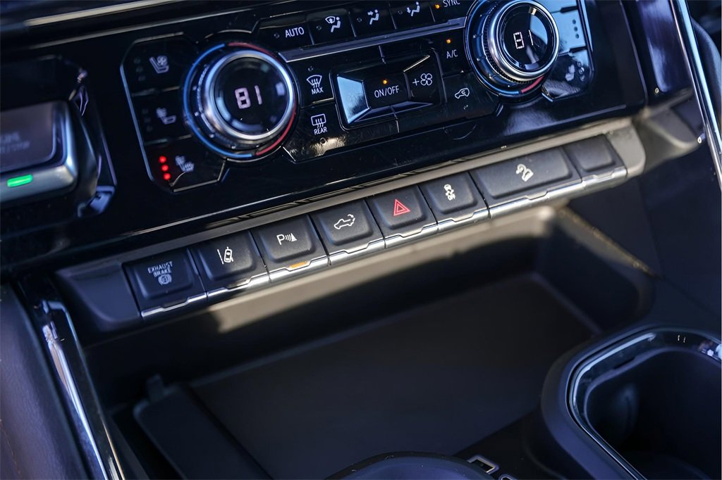 Used 2024 GMC Sierra 3500 AT4 w/ AT4 Premium Plus Package image 22