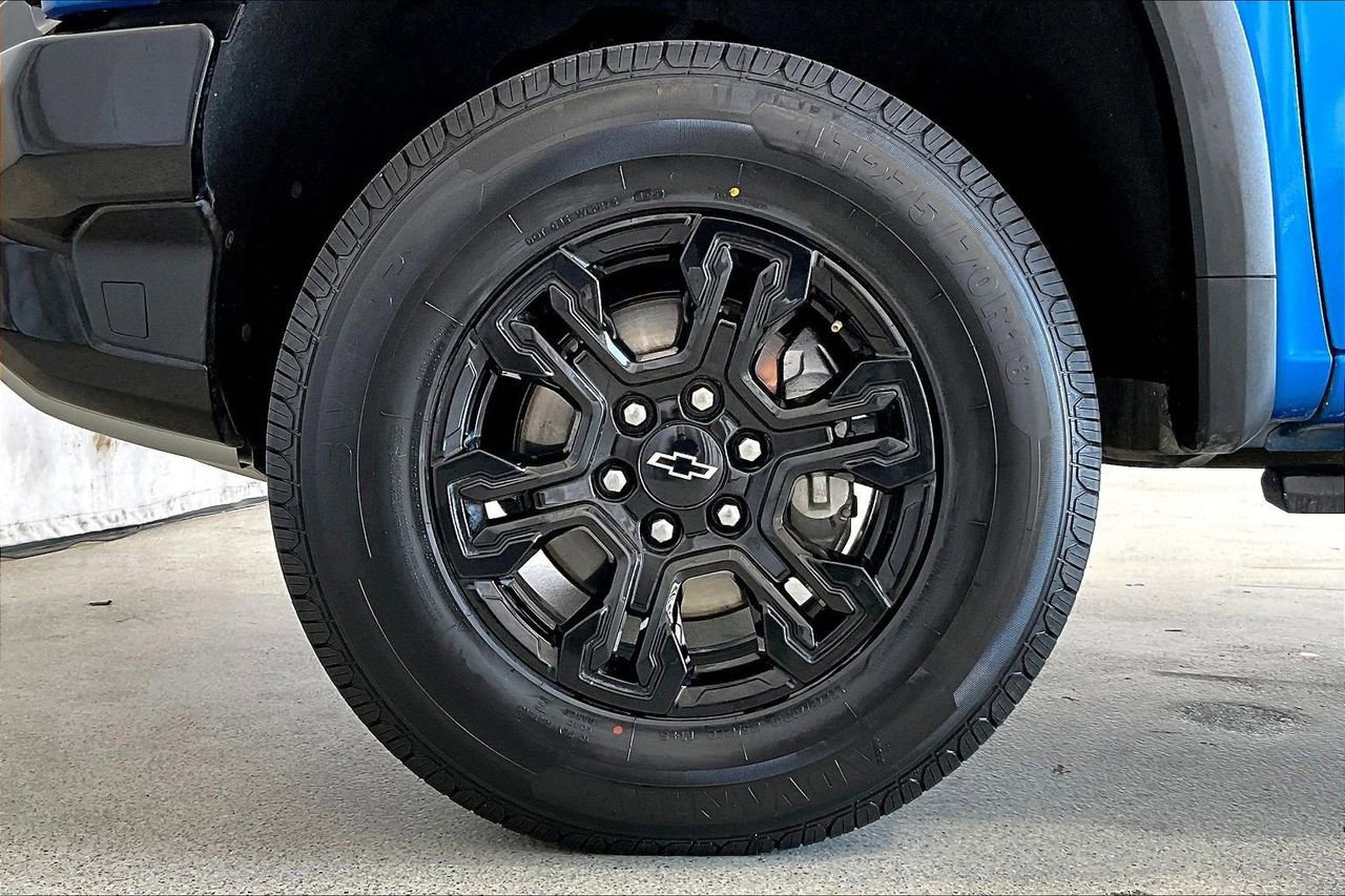 Used 2022 Chevrolet Silverado 1500 ZR2 w/ Technology Package AWD/4WD image 8