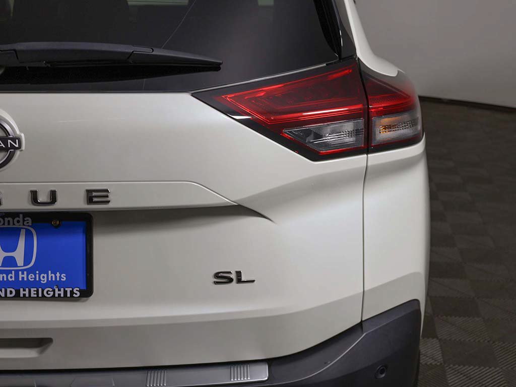 Used 2023 Nissan Rogue SL w/ SL Premium Package FWD image 16