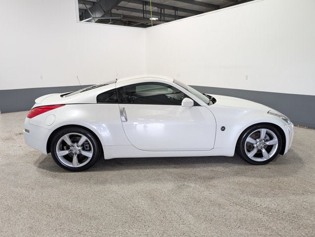 Used 2006 Nissan 350Z Enthusiast w/ (K96) Aerodynamics Pkg RWD image 2