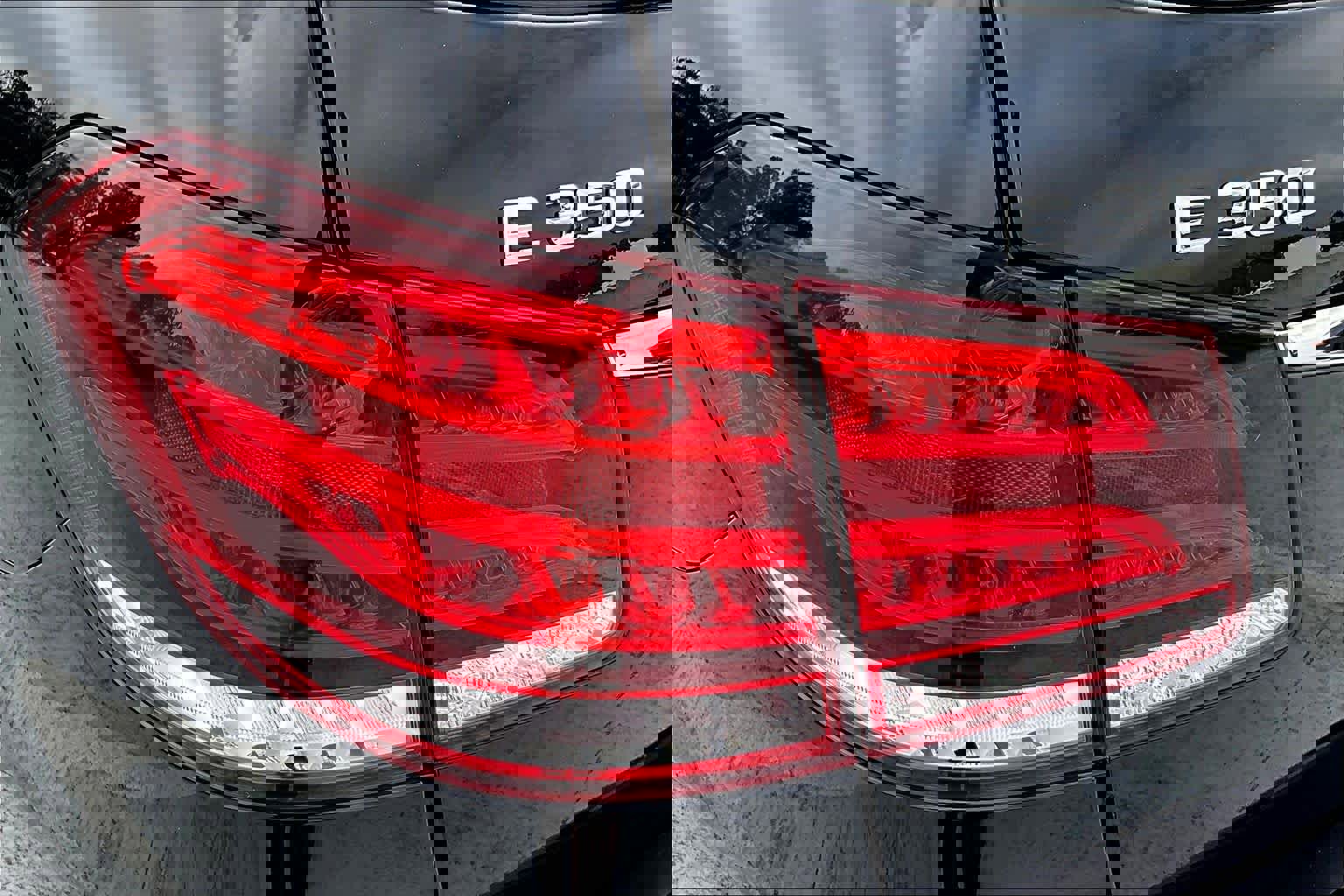 Used 2016 Mercedes-Benz E 350 4MATIC Wagon image 29