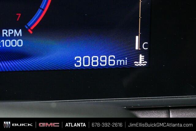 Used 2025 Chevrolet Trax ACTIV w/ Sunroof Package FWD image 11