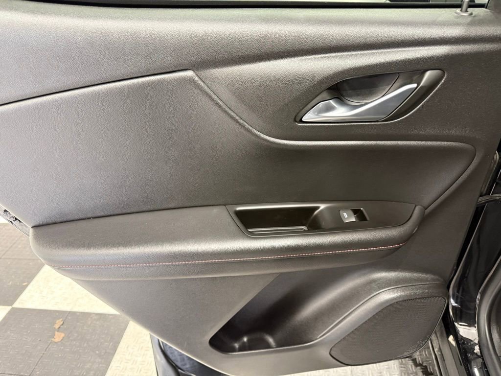 Used 2025 Chevrolet Blazer RS image 19
