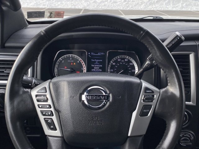 Used 2018 Nissan Titan SV w/ SV Convenience Package image 14
