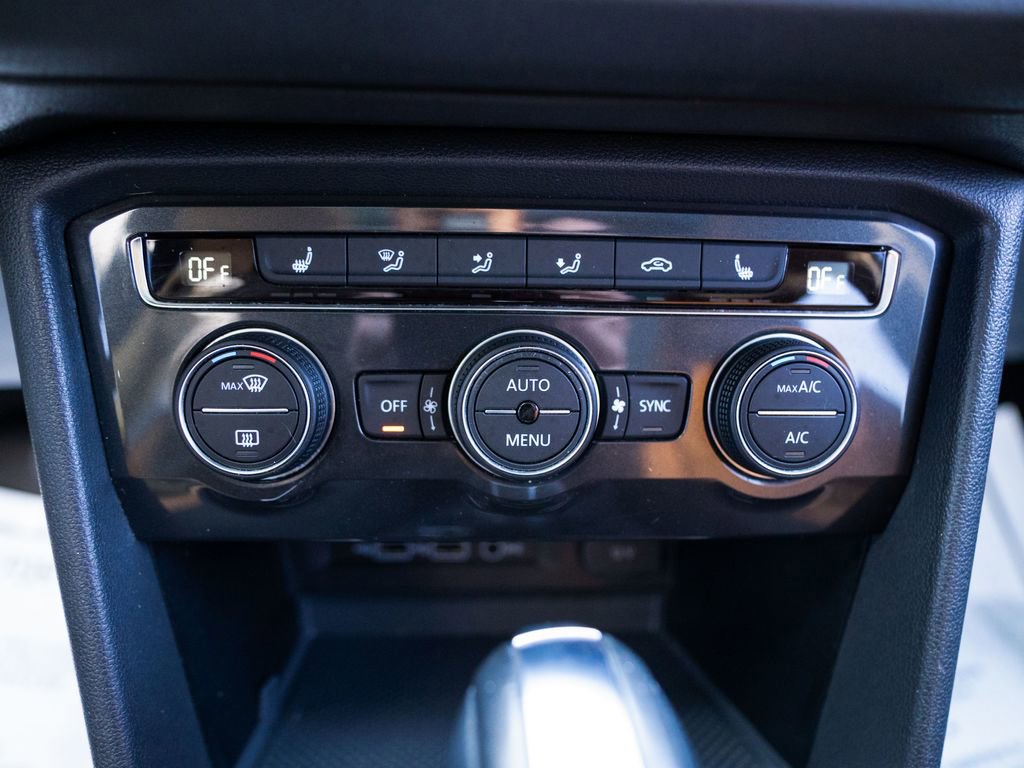 Used 2019 Volkswagen Tiguan SEL image 28