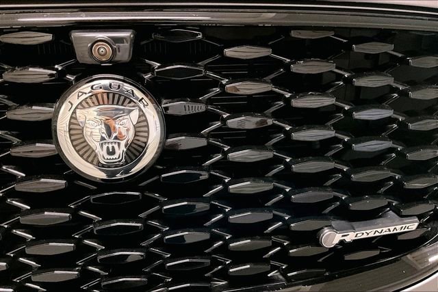 Certified 2025 Jaguar F-PACE R-Dynamic S image 32