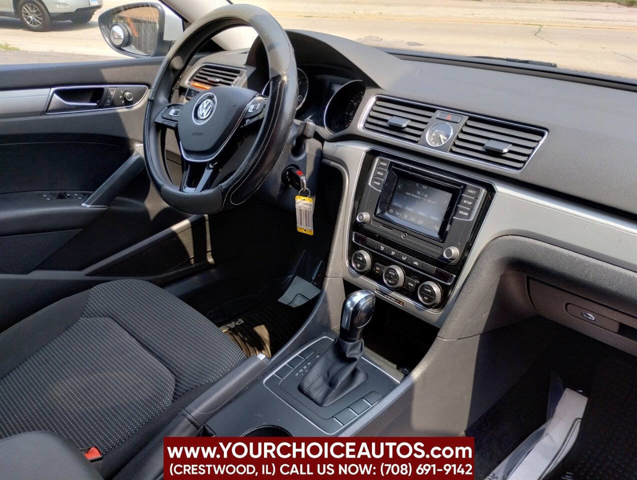 Used 2017 Volkswagen Passat 1.8T S image 23