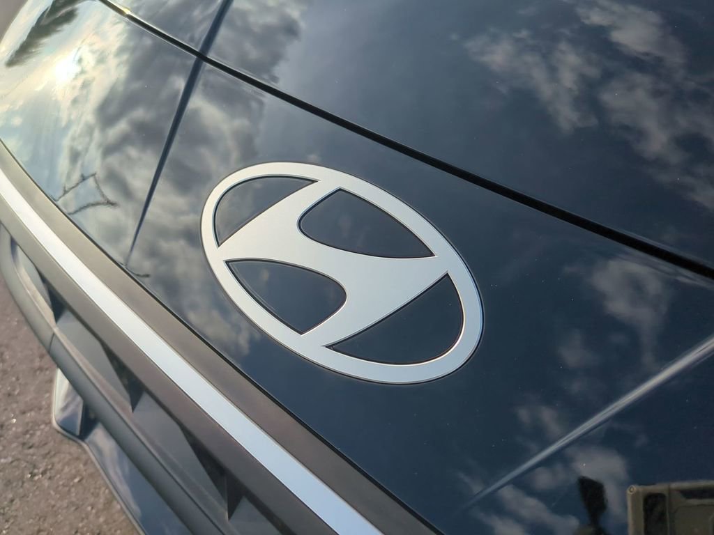 New 2026 Hyundai Elantra Sport image 13