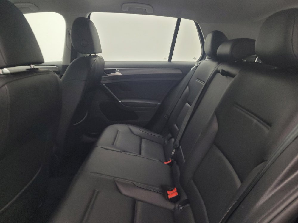 Used 2021 Volkswagen Golf 4-Door FWD image 18