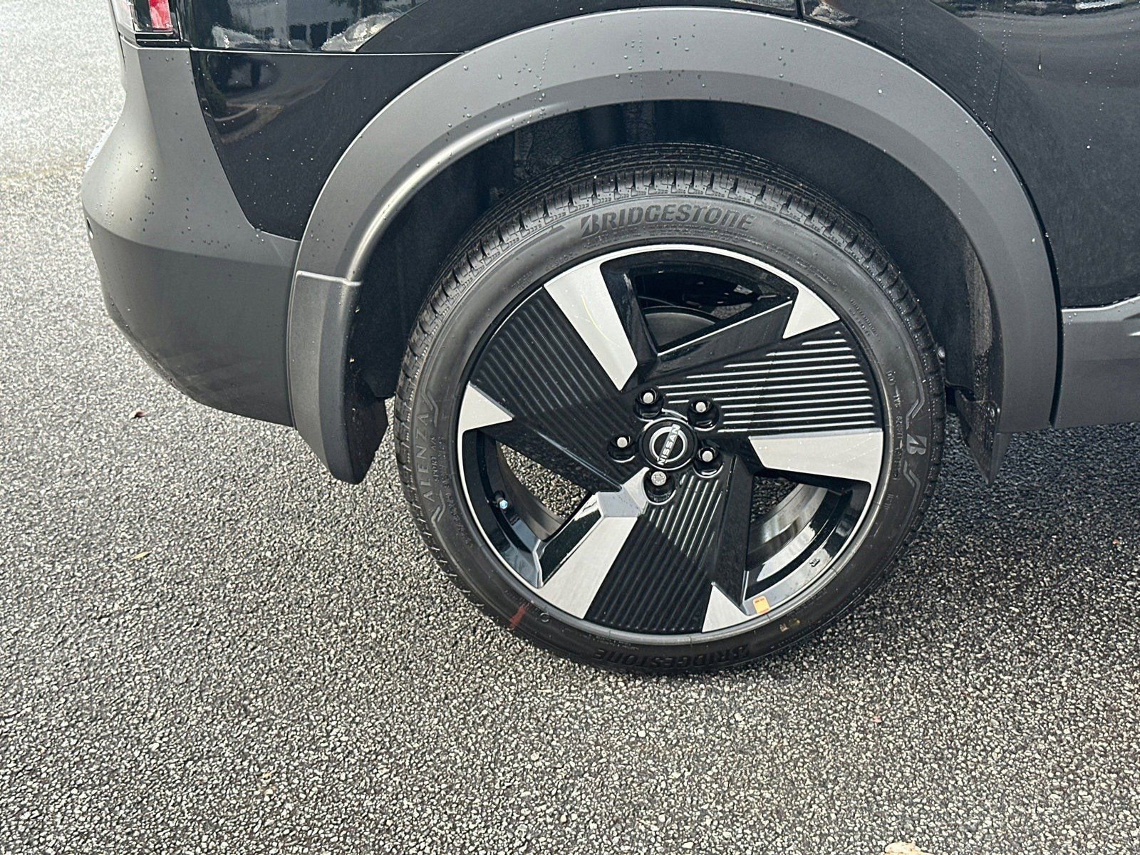 New 2026 Nissan Kicks SR image 17