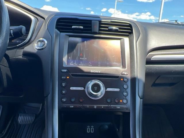 Used 2020 Ford Fusion Titanium AWD/4WD image 18