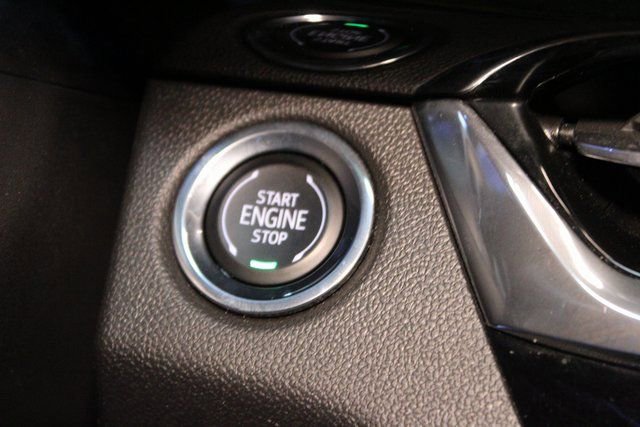 Certified 2025 Buick Envista Sport Touring w/ Convenience II Package FWD image 19