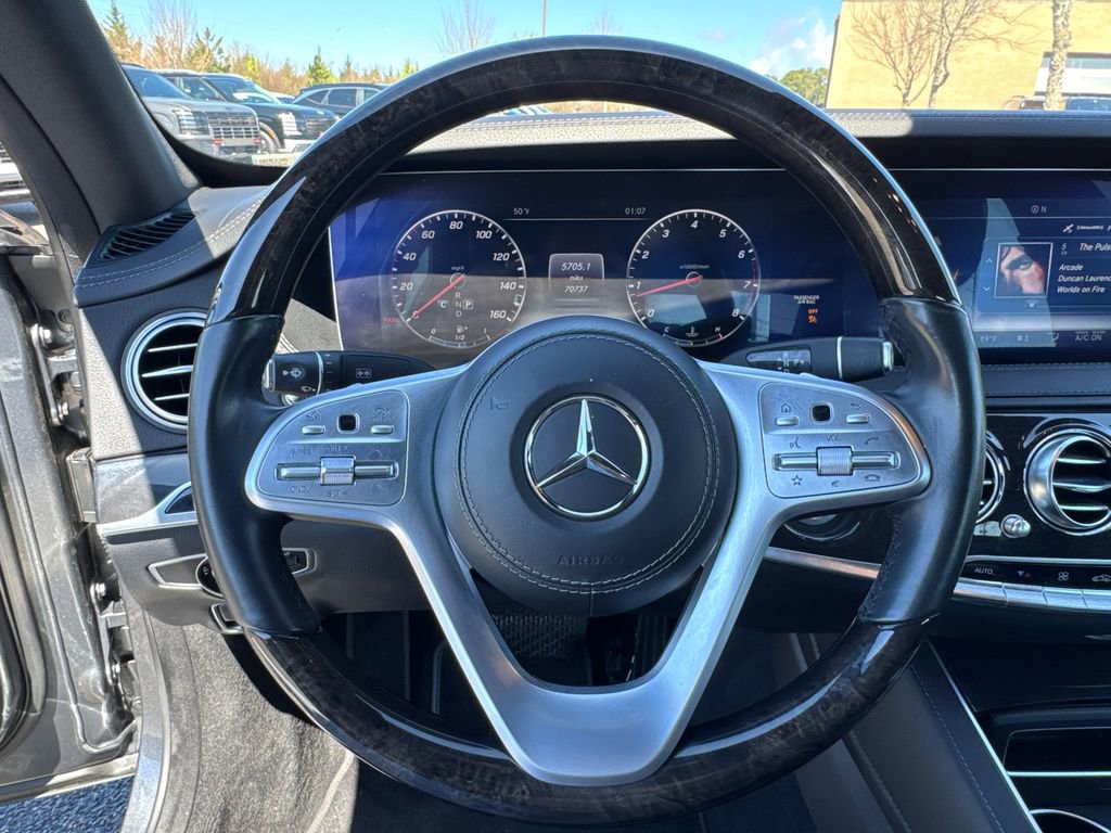 Used 2018 Mercedes-Benz S 560 4MATIC Sedan image 22