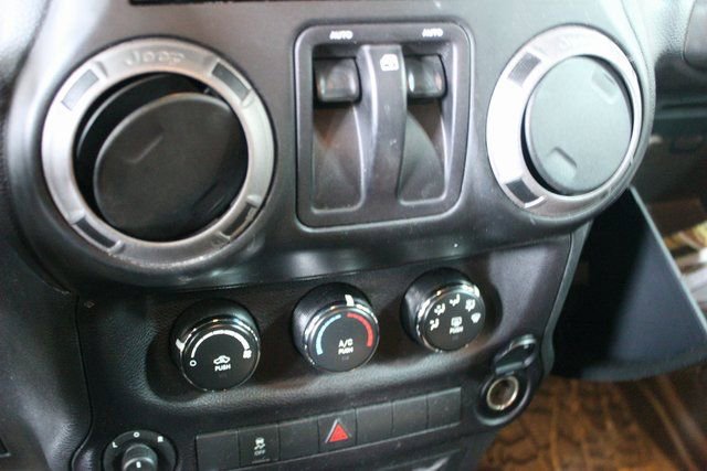 Used 2015 Jeep Wrangler Sport w/ Quick Order Package 23S image 15