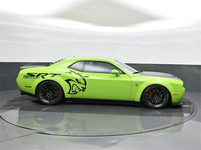 Used 2019 Dodge Challenger SRT Hellcat image 3