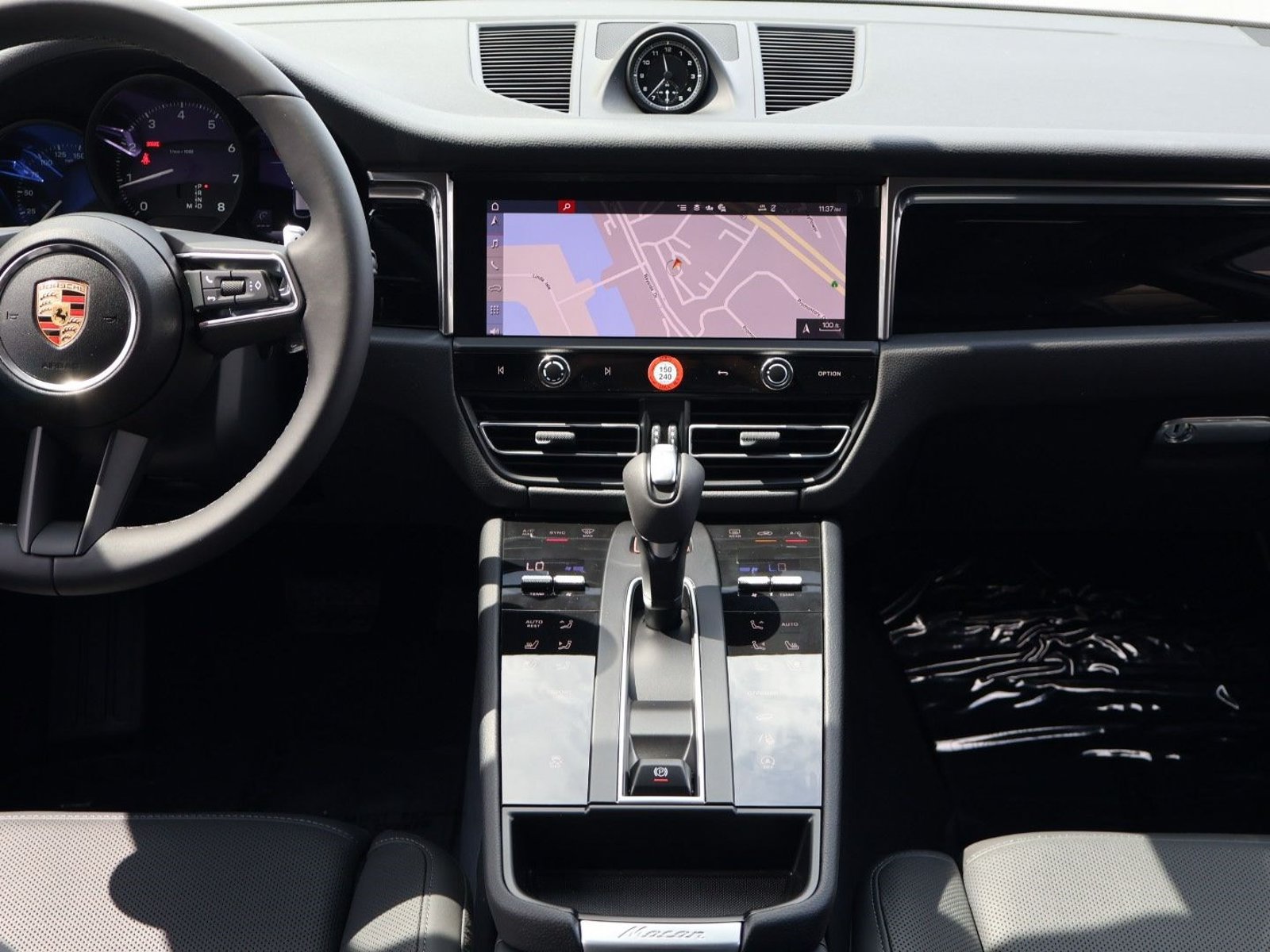 New 2026 Porsche Macan AWD/4WD image 19