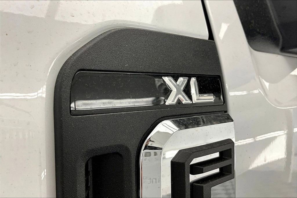 New 2026 Ford F350 XL w/ XL Chrome Package image 8