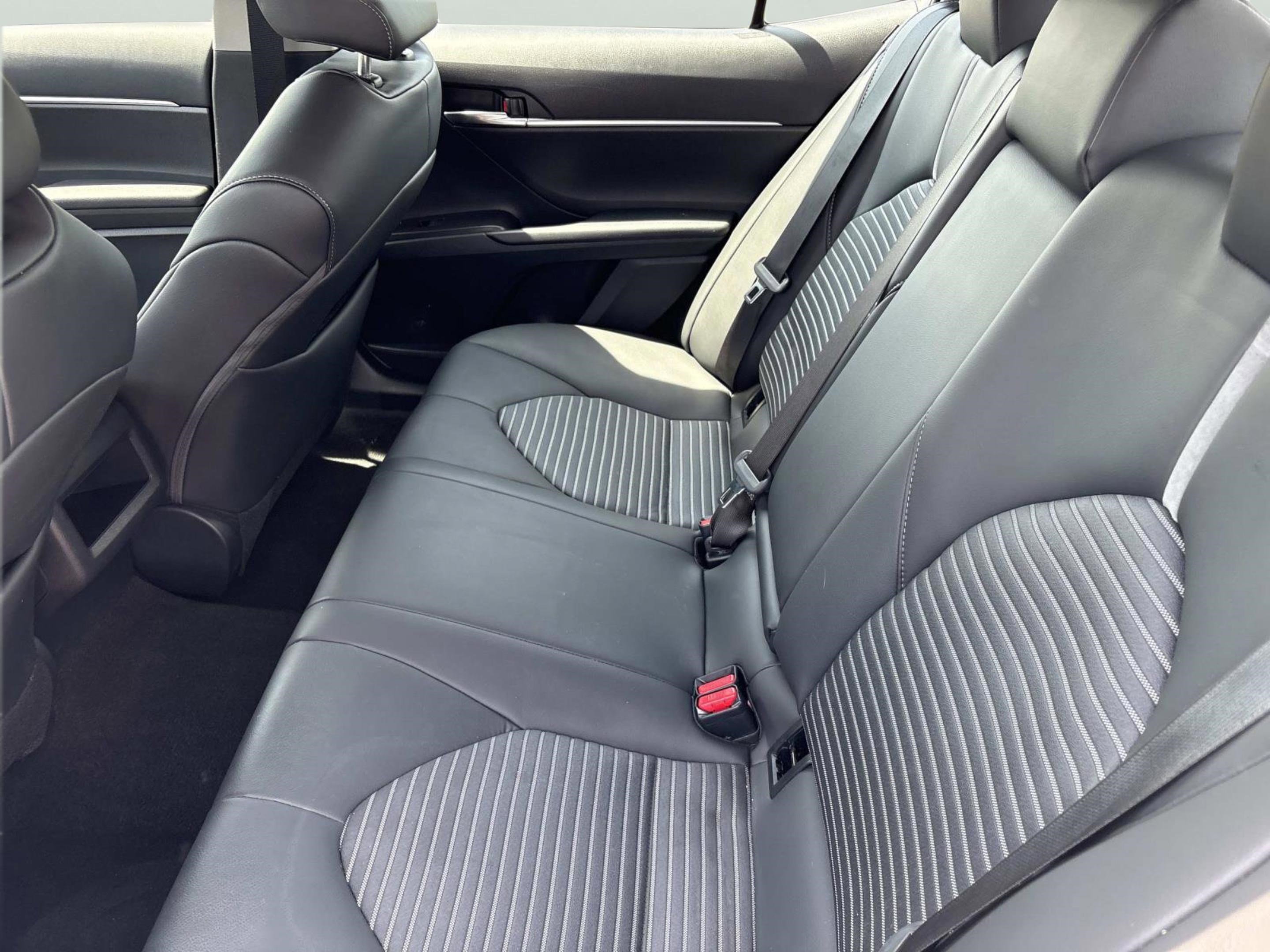 Used 2024 Toyota Camry SE w/ Convenience Package FWD image 13