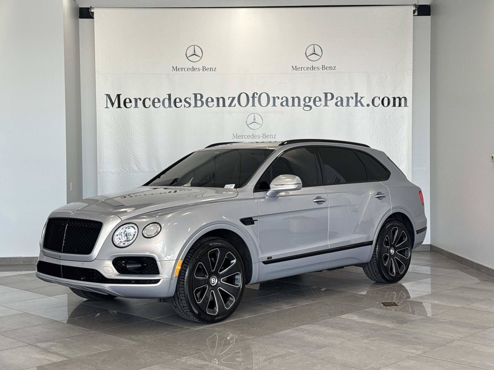 Used 2020 Bentley Bentayga Design Series AWD/4WD image 1