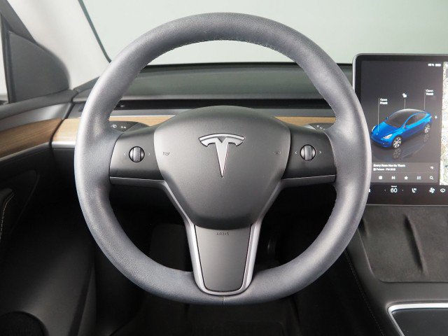Used 2023 Tesla Model Y Long Range AWD/4WD image 19