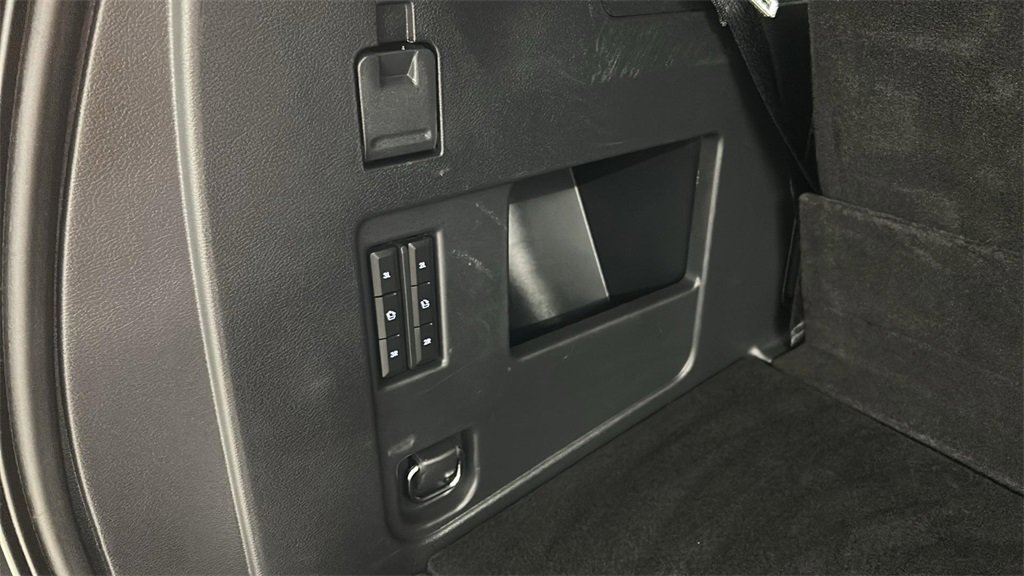 Used 2024 Lincoln Navigator Premiere image 29