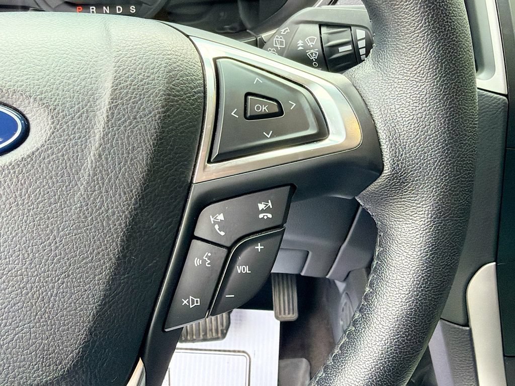 Used 2020 Ford Edge SEL w/ Cold Weather Package AWD/4WD image 13