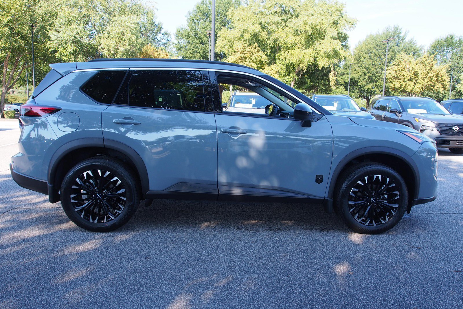 New 2026 Nissan Rogue Dark Armor FWD image 8