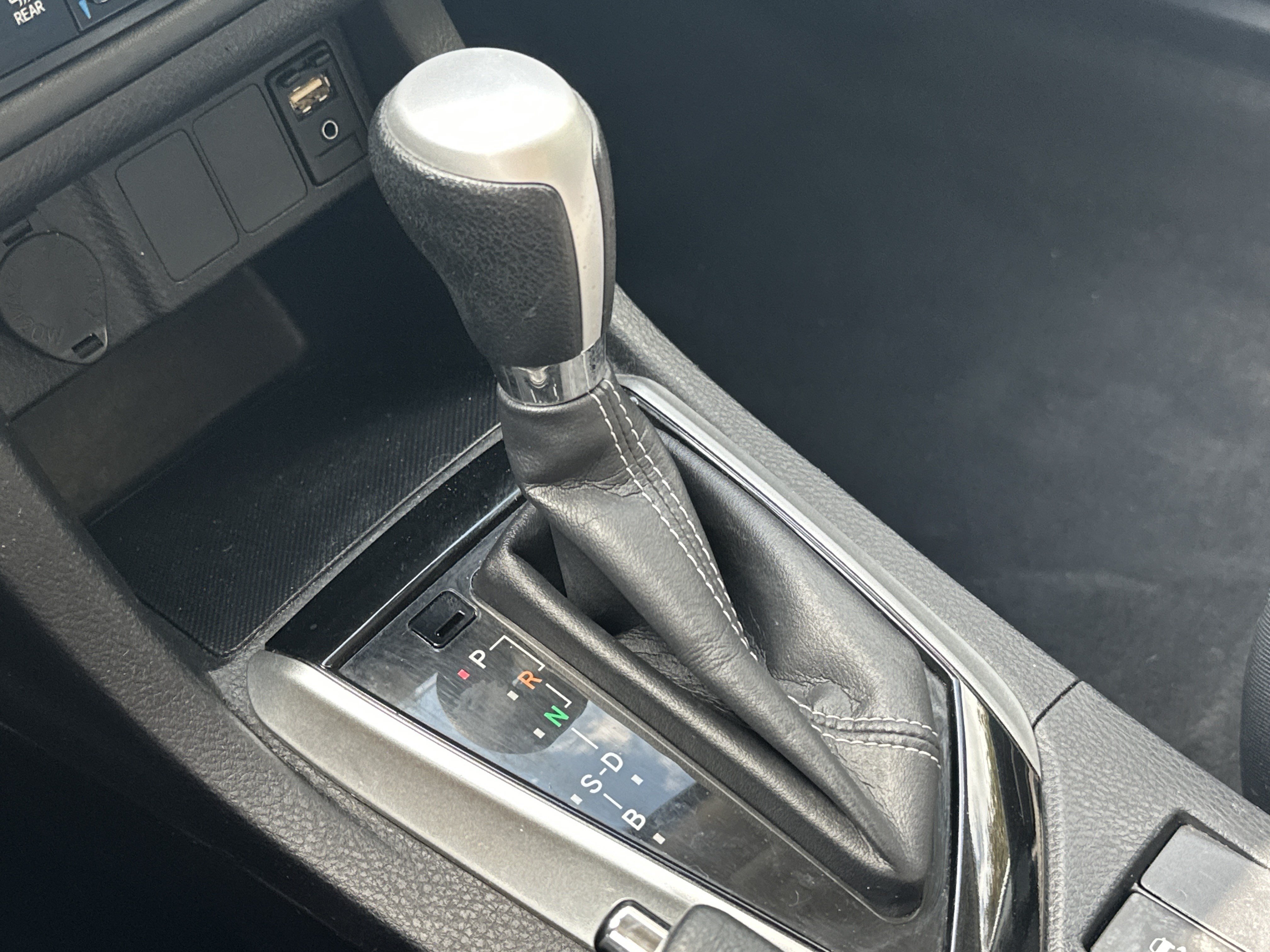 Used 2017 Toyota Corolla LE FWD image 24