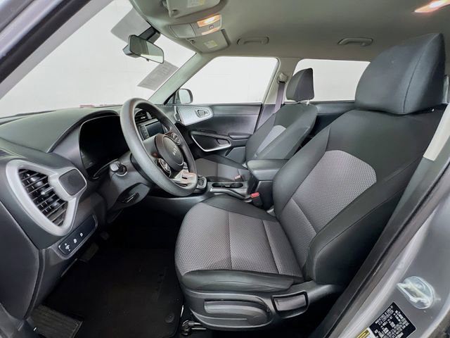 Used 2024 Kia Soul LX w/ Option Group 015 FWD image 10