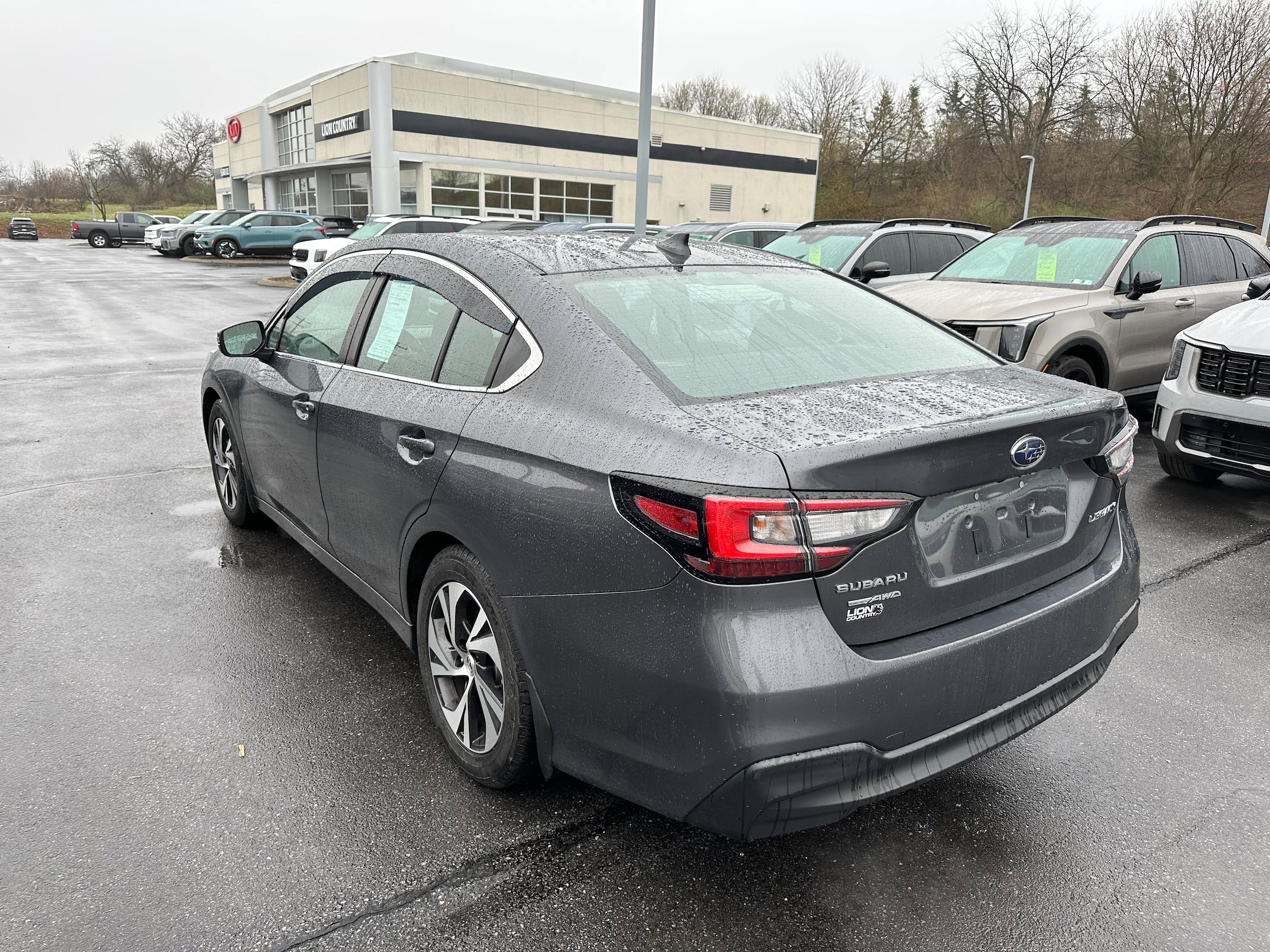 Used 2022 Subaru Legacy Premium AWD/4WD image 7