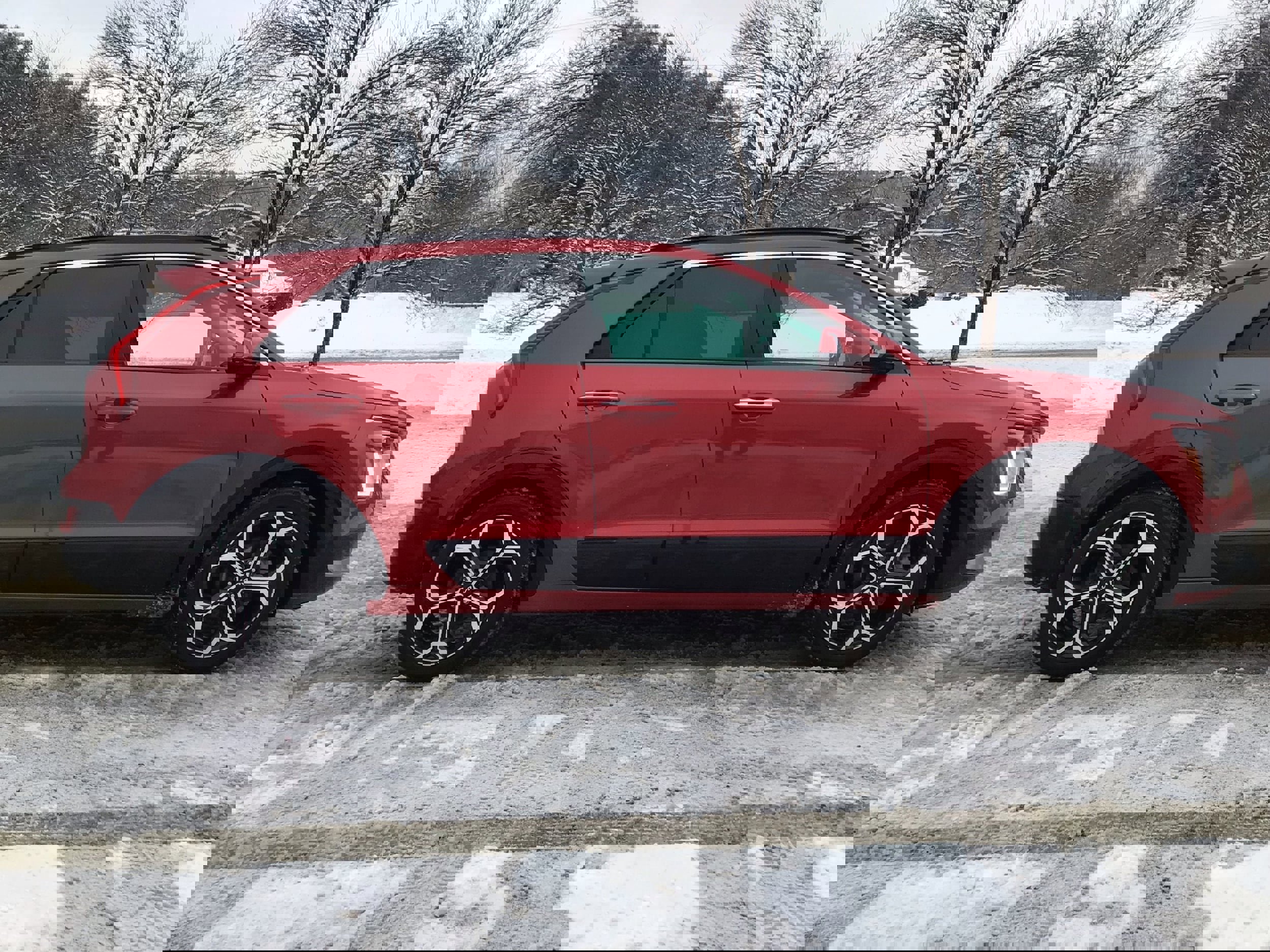 Used 2023 Kia Niro SX Touring image 8